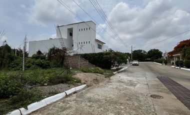 TERRENO EN VENTA EN FRACCIONAMIENTO CUMBRES