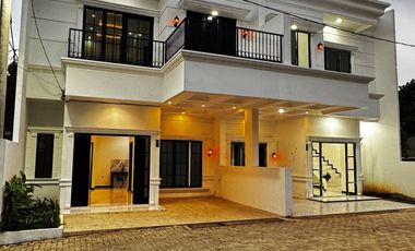 Rumah Selatan Jakarta 5 Menit TOL Desari