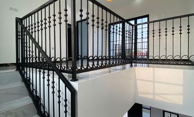 Rumah Selatan Jakarta 5 Menit TOL Desari