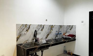 Rumah Selatan Jakarta 5 Menit TOL Desari