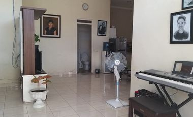 DIJUAL RUMAH PERUM 2 LANTAI KONSEP GREEN LIVING YANG SEHAT DI JAPUNAN