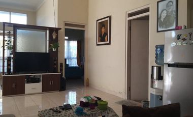 DIJUAL RUMAH PERUM 2 LANTAI KONSEP GREEN LIVING YANG SEHAT DI JAPUNAN