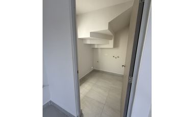 CASA VENTA RESIDENCIAL LAS MERCEDES APODACA