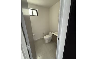 CASA VENTA RESIDENCIAL LAS MERCEDES APODACA