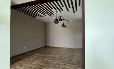 RESIDENCIA EN YUCATÁN COUNTRY CLUB AMPLIOS ESPACIOS