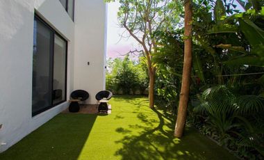 Casa en venta en Privada Oasis, Yucatán Country Club