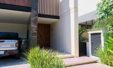 Casa en venta en Privada Oasis, Yucatán Country Club