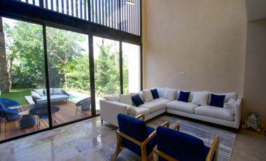 Casa en venta en Privada Oasis, Yucatán Country Club