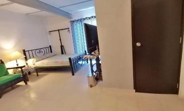 Vendo casa antigua en el Centro