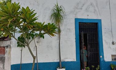 Vendo casa antigua en el Centro