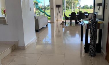 Casa en venta en Paraiso Country Club