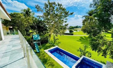Casa en venta en Paraiso Country Club
