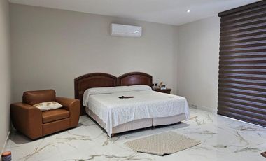 Casa en venta en Privada Oasis, Yucatan Country Club