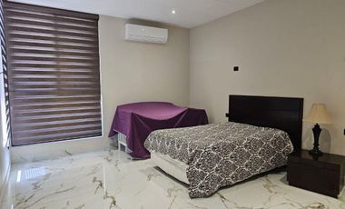 Casa en venta en Privada Oasis, Yucatan Country Club