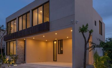 Casa en venta en Privada Cutzam, Yucatán Country Club