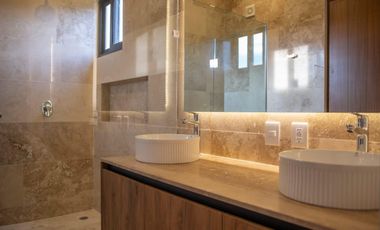 Casa en venta en Privada Cutzam, Yucatán Country Club