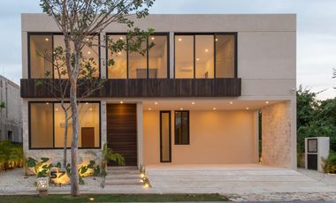 Casa en venta en Privada Cutzam, Yucatán Country Club