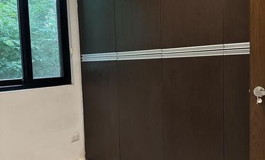 Casa en renta en el Yucatán Country Club, privada Oasis.