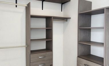 casa en Renta amueblada 3 recamaras piscina y paneles solares Conkal