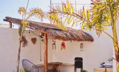 Casa a dos cuadras de la playa Sisal