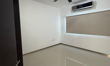 SE RENTA CASA EN FRACCIONAMIENTO PRIVADO