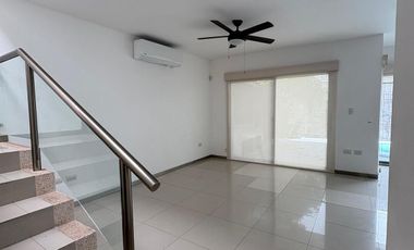 SE RENTA CASA EN FRACCIONAMIENTO PRIVADO