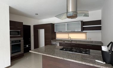 SE RENTA CASA EN FRACCIONAMIENTO PRIVADO