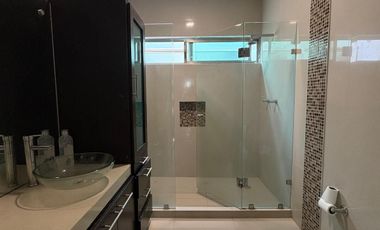 SE RENTA CASA EN FRACCIONAMIENTO PRIVADO