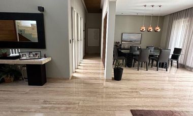 Casa en venta de 4 recámaras en Privada Tumin en el Yucatan Country Club