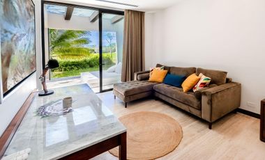 Casa en venta con vista al campo de golf en Amanha, Yucatán Country Club, Mérida