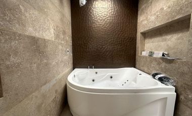 Casa en venta en el Yucatán Country Club, Oasis, Mérida, Yucatán