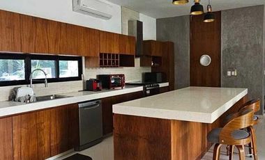 Casa en venta, Privada Oasis, Yucatán Country Club