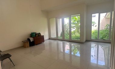 Disewakan rumah hadap timur di CLUSTER SUTERA ARUNA ALAM SUTERA