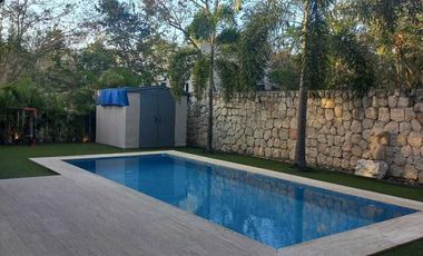 Casa en renta en el Yucatán Country Club privada Cutzam