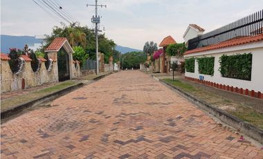 VENTA EXCELENTE LOTE EN CHINAUTA C/MARCA CON UNA ESPECTACULAR VISTA