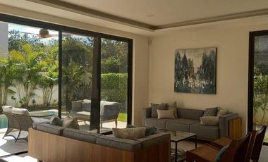 Casa en renta  Yucatan Country Club, Privada Oasis