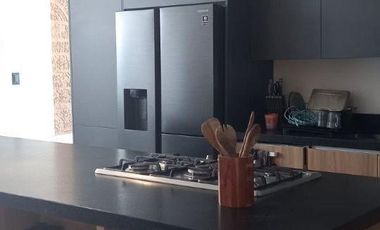 Casa en renta  Yucatan Country Club, Privada Oasis