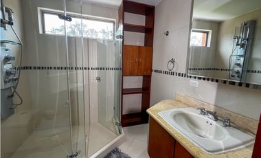 VENDO CASA DE OPORTUNIDAD 6 HAB LOTE 5.000M2 CERROS DE YERBABUENA CHIA