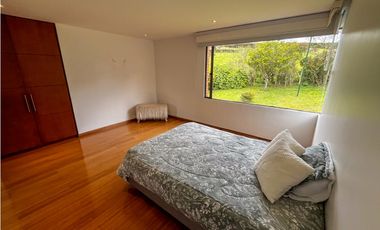 VENDO CASA DE OPORTUNIDAD 6 HAB LOTE 5.000M2 CERROS DE YERBABUENA CHIA