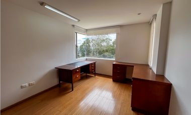 VENDO CASA DE OPORTUNIDAD 6 HAB LOTE 5.000M2 CERROS DE YERBABUENA CHIA