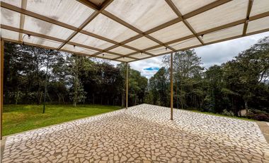 VENDO CASA DE OPORTUNIDAD 6 HAB LOTE 5.000M2 CERROS DE YERBABUENA CHIA