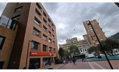 ARRIENDO OFICINA 215m2 + GARAJES + DEPOSITO EXTERIOR CHAPINERO