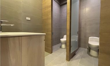 ARRIENDO OFICINA 215m2 + GARAJES + DEPOSITO EXTERIOR CHAPINERO