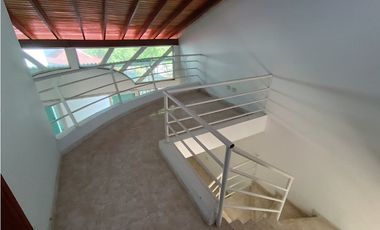 HERMOSA CABAÑA RESIDENCIAL EN BELLO HORIZONTE -  070