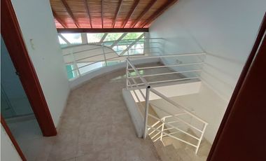 HERMOSA CABAÑA RESIDENCIAL EN BELLO HORIZONTE -  070