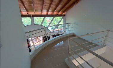 HERMOSA CABAÑA RESIDENCIAL EN BELLO HORIZONTE -  070