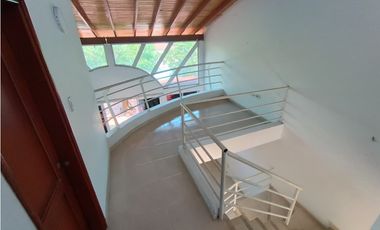 HERMOSA CABAÑA RESIDENCIAL EN BELLO HORIZONTE -  070