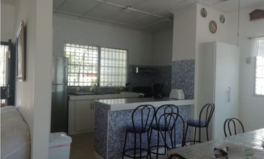 CORONADO / 1048 M2 / 3 HABITACIONES / PISCINA / NEGOCIABLE