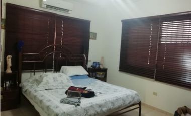 CORONADO / 1048 M2 / 3 HABITACIONES / PISCINA / NEGOCIABLE