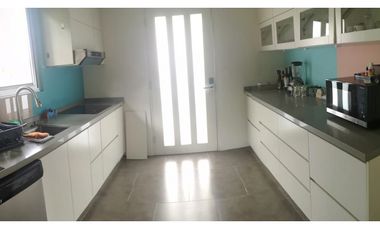 Venta de amplia y moderna casa en El Valle de Antón GTA